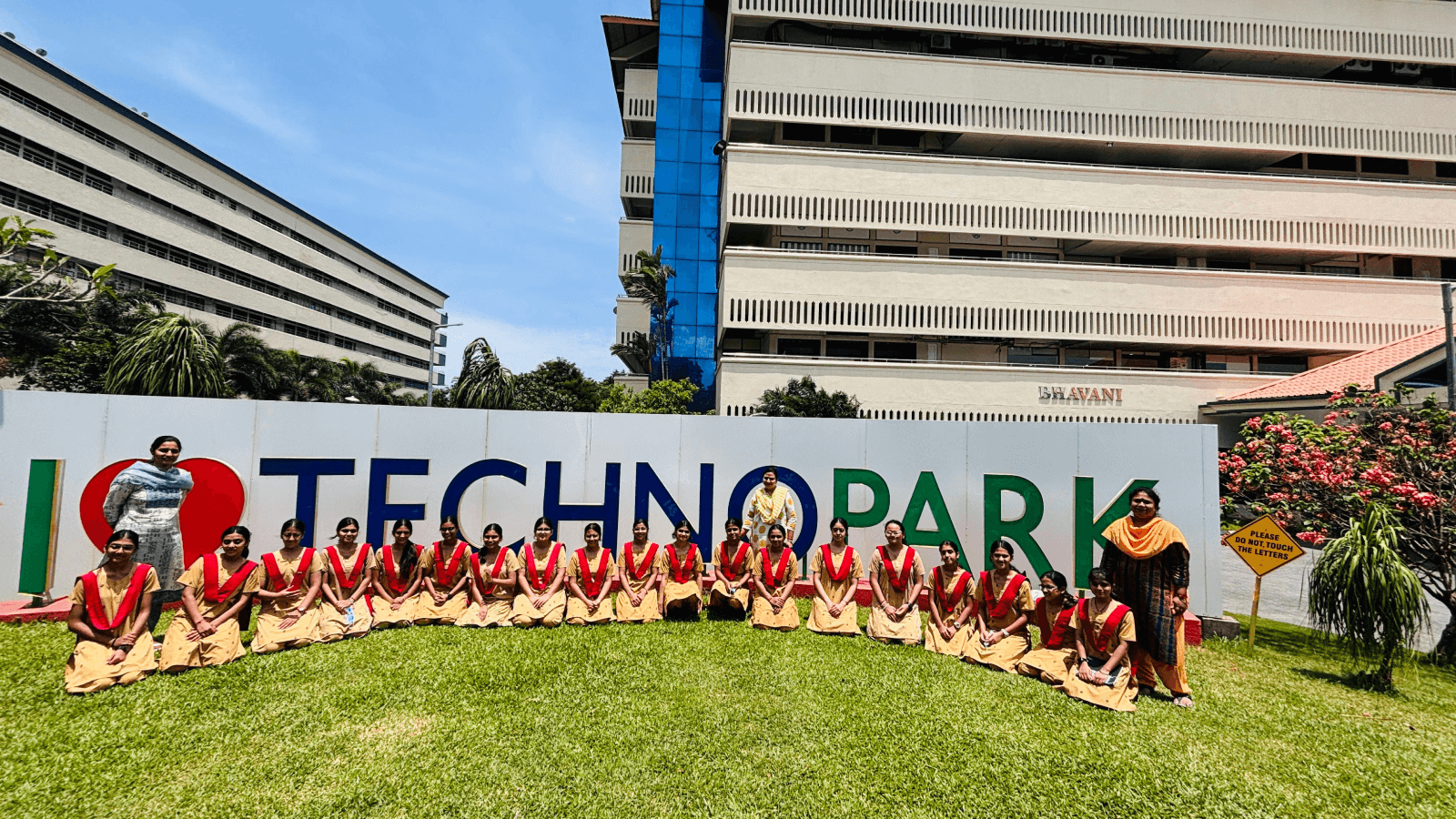 A camera-worthy moment for the staff and students of Mayo College for Girls, Ajmer, Rajasthan, at Technopark.