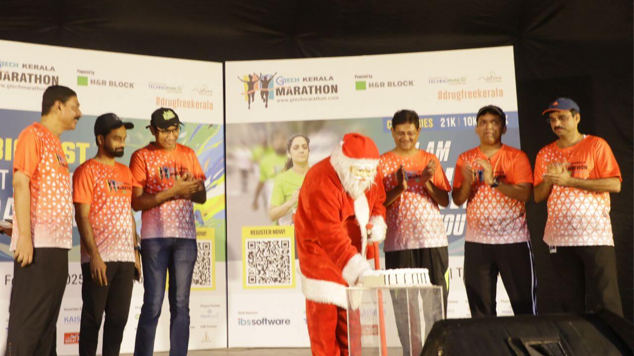 Christmas & Santa-theme run officially inaugurated.