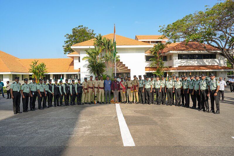 CEO Technopark with the IT hub's security personnel.