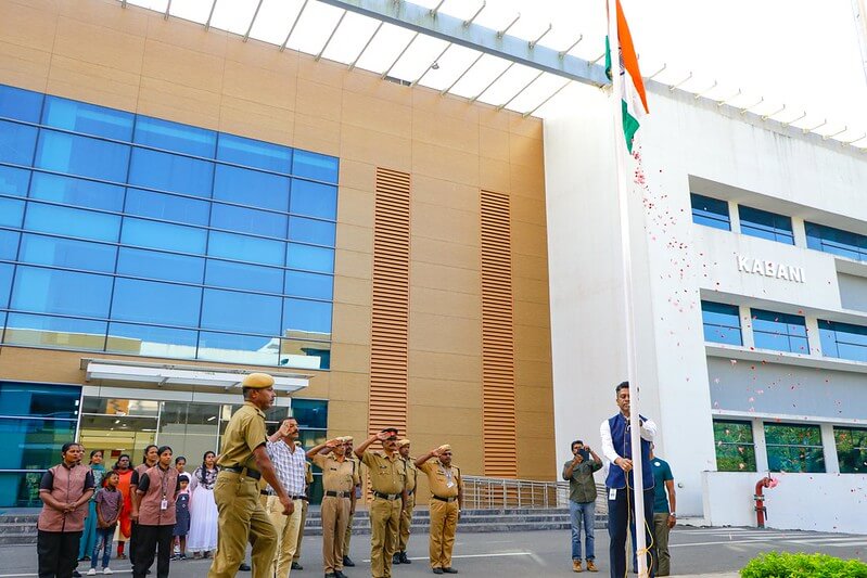 Shri Vasanth Varada, DGM Marketing & Customer Relationship, unfurling the flag at Phase IV.