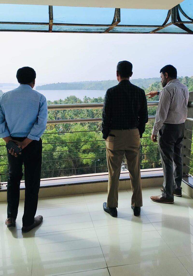 The officials reviewing the existing facilities at the Kollam IT hub.