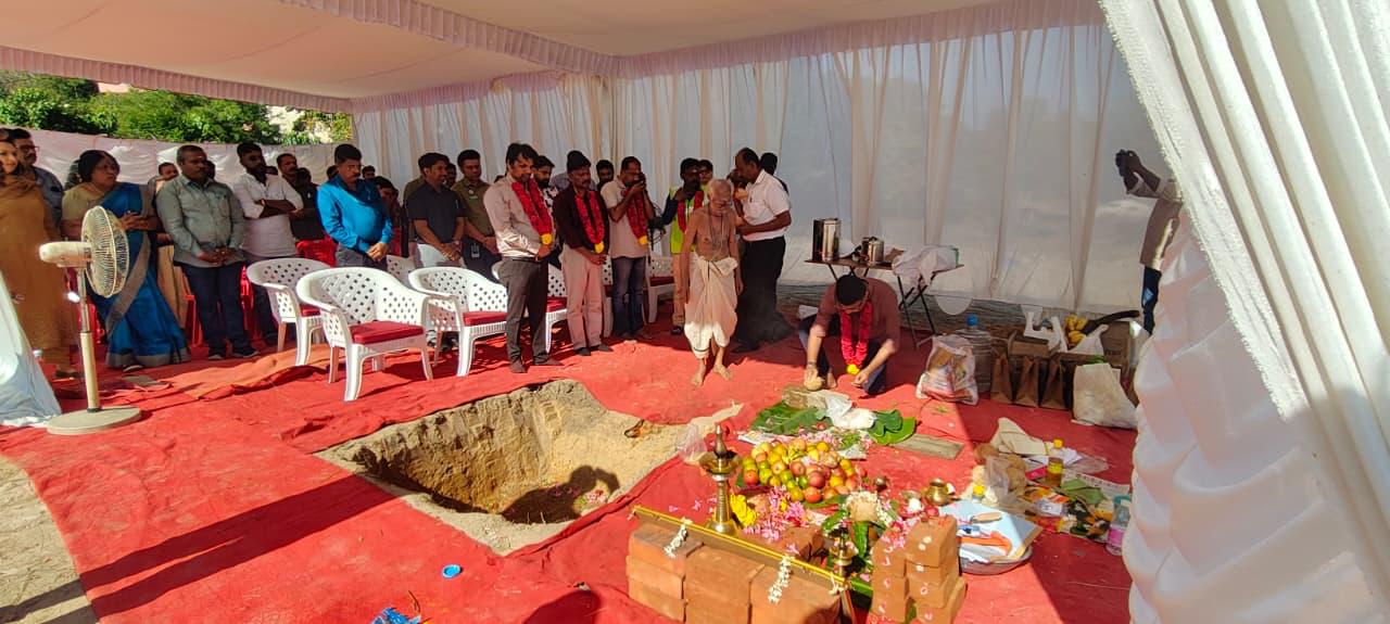 Officials, project representatives, and community members gathered at Technocity Campus for the groundbreaking ceremony of the first IT office under the “QUAD” Project